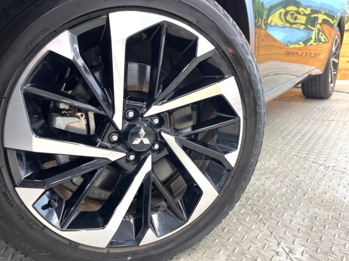 2023 Mitsubishi OUTLANDER PHEV 5LA-GN0W (UW-69f6bbfe2c322)[26]