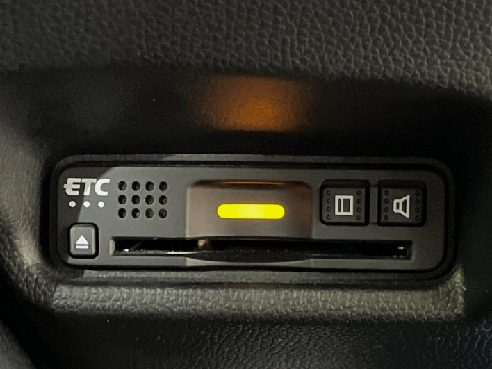 2017 Honda Fit Hybrid DAA-GP5 (UW-69f6bbff0baef)[28]