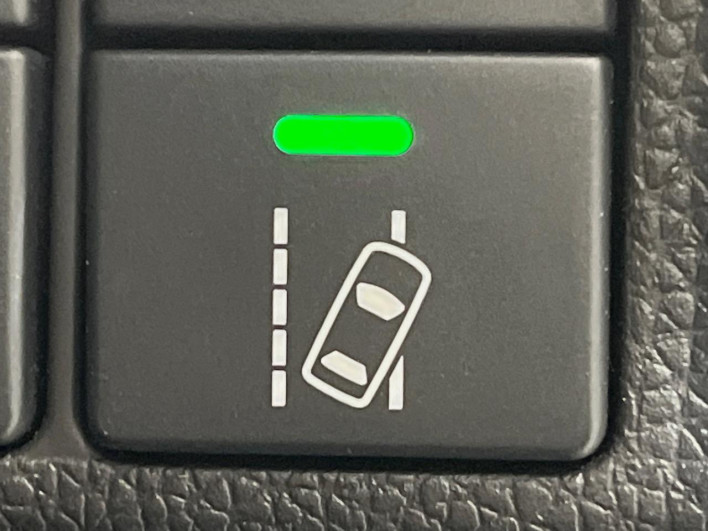 2017 Honda Fit Hybrid DAA-GP5 (UW-69f6bbff0baef)[26]