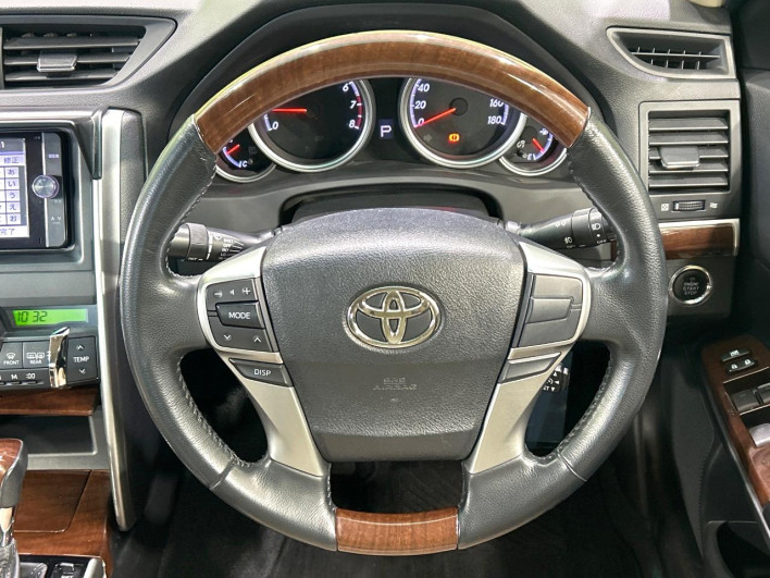 2013 Toyota Mark X DBA-GRX130 (UW-69f6bc0416eaa)[29]