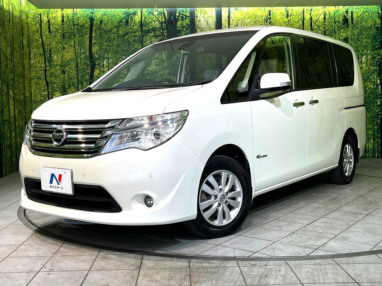 2014 Nissan Serena DAA-HC26