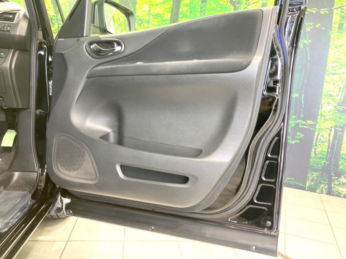 2015 Nissan Serena DAA-HFC26 (UW-69f6bc1849160)[11]