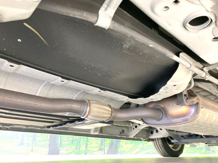 2015 Nissan Serena DAA-HFC26 (UW-69f6bc1849160)[5]