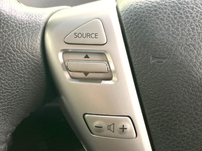 2015 Nissan Serena DAA-HFC26 (UW-69f6bc1849160)[27]