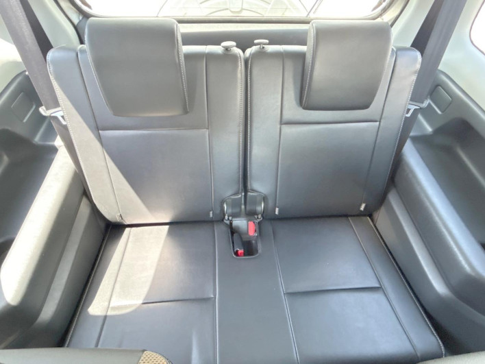 2015 Suzuki Jimny ABA-JB23W (UW-69f6bc1e36c70)[26]