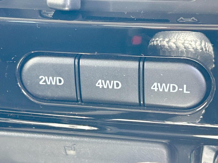 2016 Suzuki Jimny ABA-JB23W (UW-69f6bc1ed82df)[17]