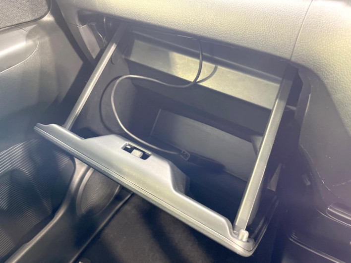2013 Honda N-BOX CUSTOM DBA-JF1 (UW-69f6bc254634a)[26]