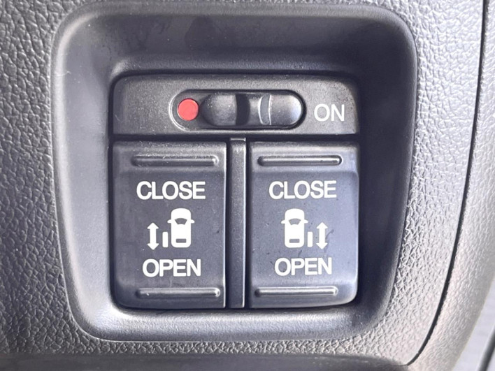2013 Honda N-BOX CUSTOM DBA-JF1 (UW-69f6bc254634a)[7]