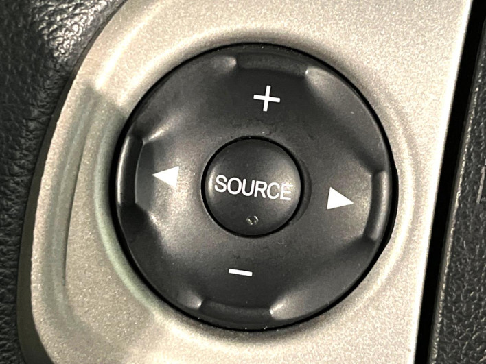 2014 Honda N-BOX DBA-JF1 (UW-69f6bc259b417)[21]