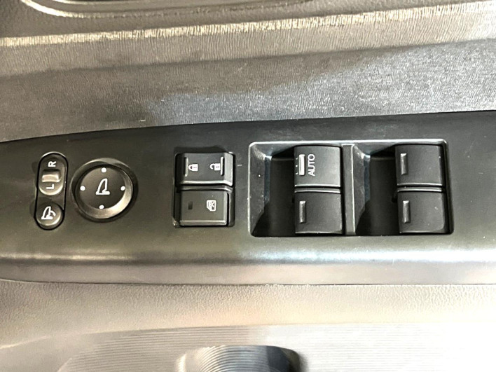 2014 Honda N-BOX DBA-JF1 (UW-69f6bc259b417)[7]
