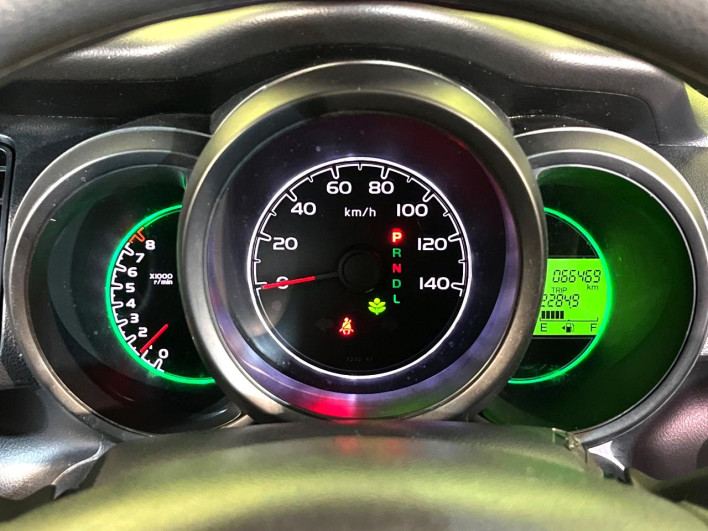 2014 Honda N-BOX DBA-JF1 (UW-69f6bc259b417)[24]