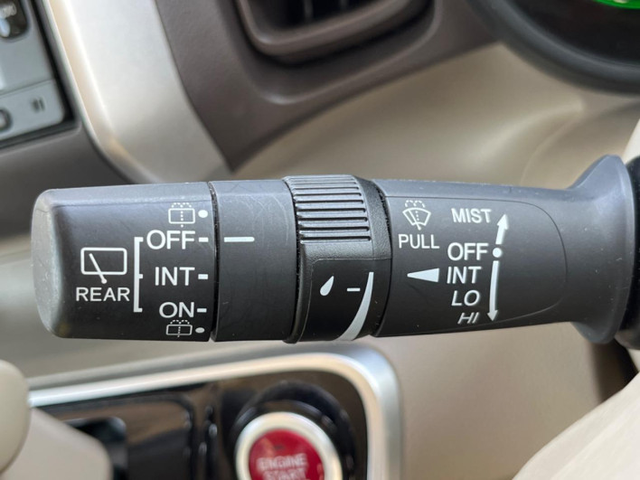 2017 Honda N-BOX DBA-JF1 (UW-69f6bc260a1f0)[12]