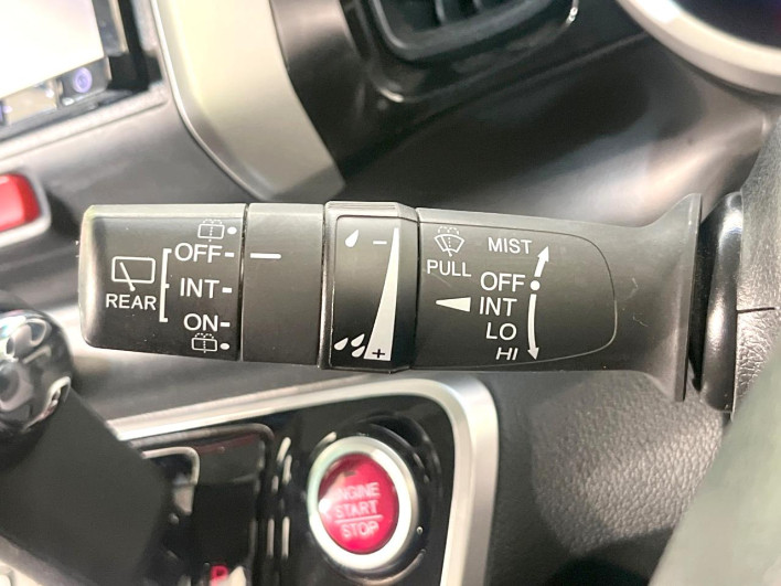 2016 Honda N-BOX CUSTOM DBA-JF1 (UW-69f6bc26c421c)[24]