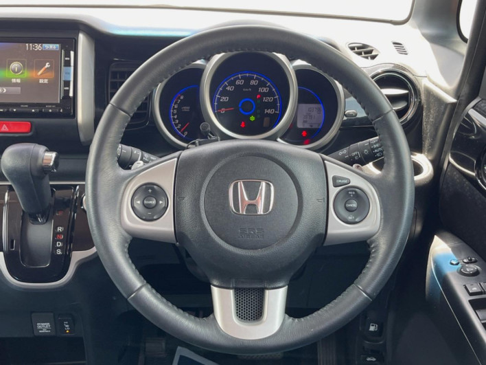 2015 Honda N-BOX CUSTOM DBA-JF1 (UW-69f6bc2761a3f)[28]