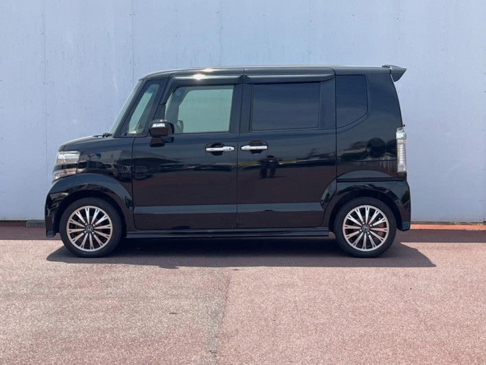 2015 Honda N-BOX CUSTOM DBA-JF1 (UW-69f6bc2761a3f)[11]