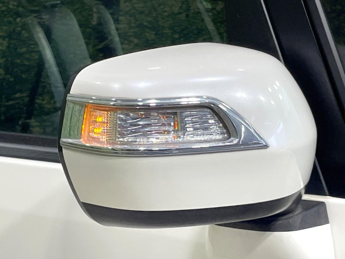 2015 Honda N-BOX CUSTOM DBA-JF1 (UW-69f6bc2812e97)[11]