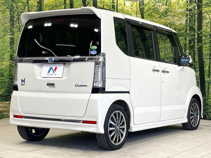 2015 Honda N-BOX CUSTOM DBA-JF1 (UW-69f6bc2812e97)[17]