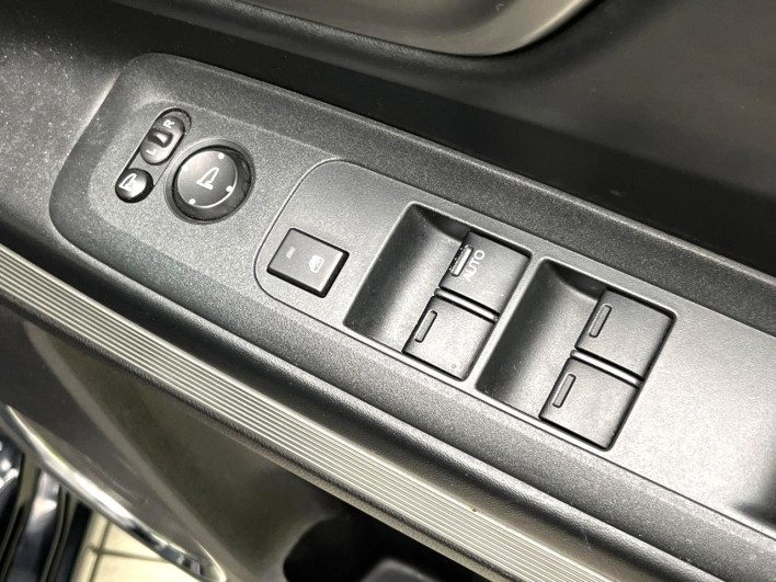 2015 Honda N-BOX Slash DBA-JF1 (UW-69f6bc289d353)[6]