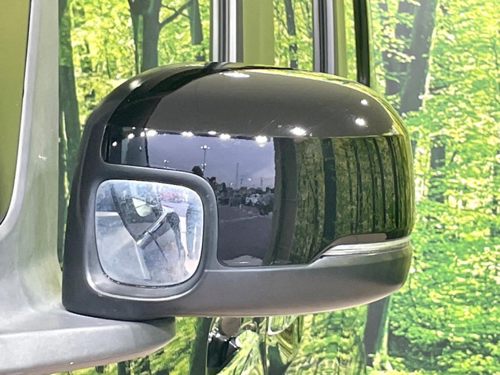2018 Honda N-BOX CUSTOM DBA-JF3 (UW-69f6bc29a1121)[13]
