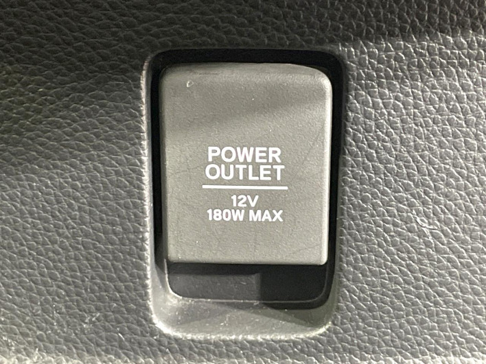 2018 Honda N-BOX CUSTOM DBA-JF3 (UW-69f6bc29a1121)[28]