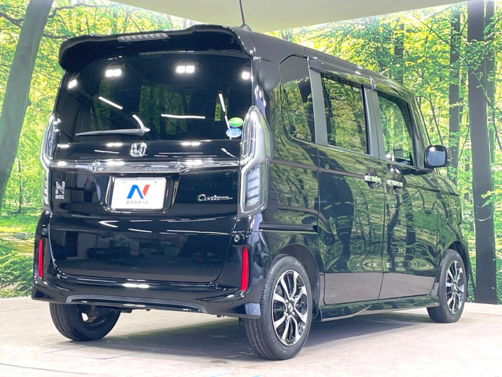2018 Honda N-BOX CUSTOM DBA-JF3 (UW-69f6bc29a1121)[8]