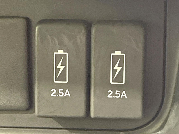 2018 Honda N-BOX CUSTOM DBA-JF3 (UW-69f6bc29a1121)[29]