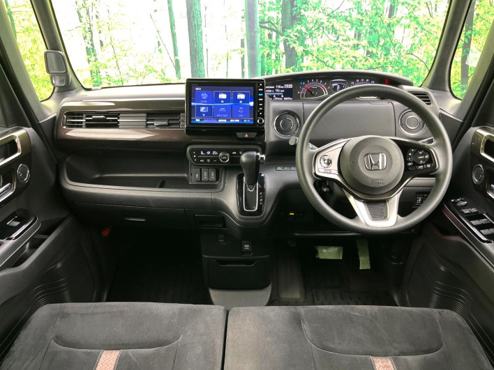 2018 Honda N-BOX CUSTOM DBA-JF3 (UW-69f6bc29a5f12)[12]