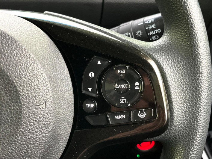 2018 Honda N-BOX CUSTOM DBA-JF3 (UW-69f6bc29a5f12)[14]