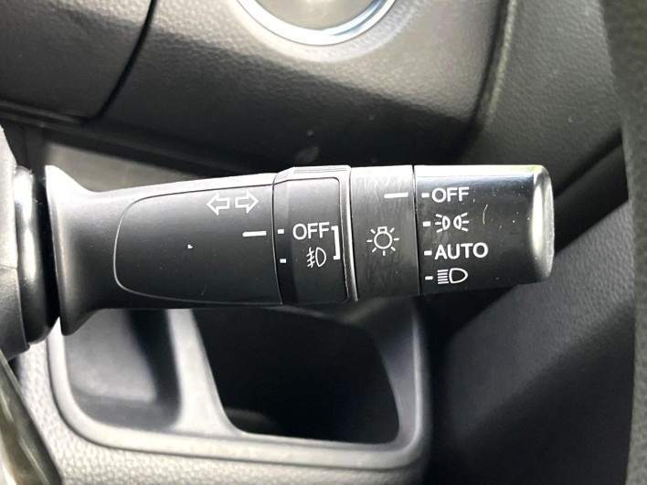 2018 Honda N-BOX CUSTOM DBA-JF3 (UW-69f6bc29a5f12)[16]
