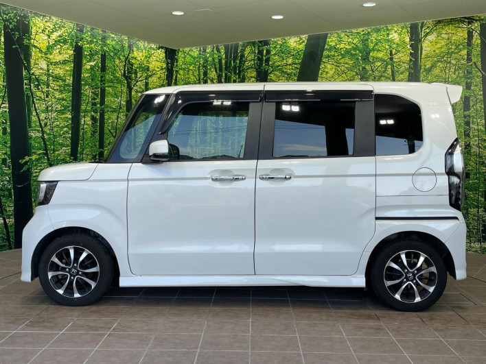 2019 Honda N-BOX CUSTOM DBA-JF3 (UW-69f6bc2a4d54b)[17]