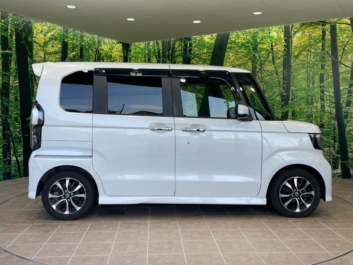 2019 Honda N-BOX CUSTOM DBA-JF3 (UW-69f6bc2a4d54b)[21]