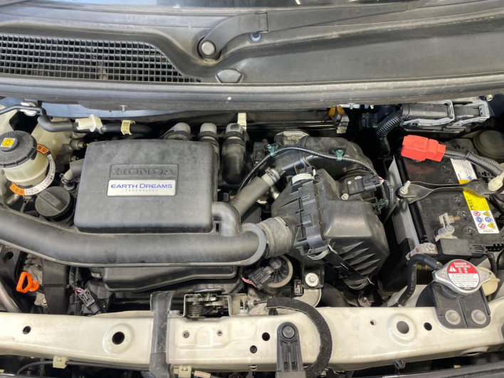 2019 Honda N-BOX CUSTOM DBA-JF3 (UW-69f6bc2a4d54b)[14]