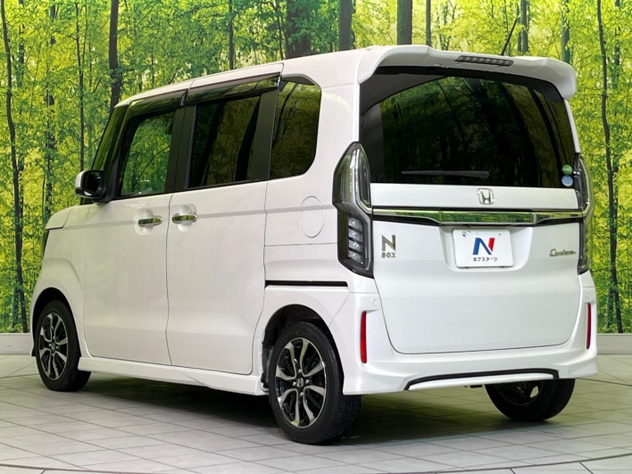2019 Honda N-BOX CUSTOM DBA-JF3 (UW-69f6bc2ac079a)[14]