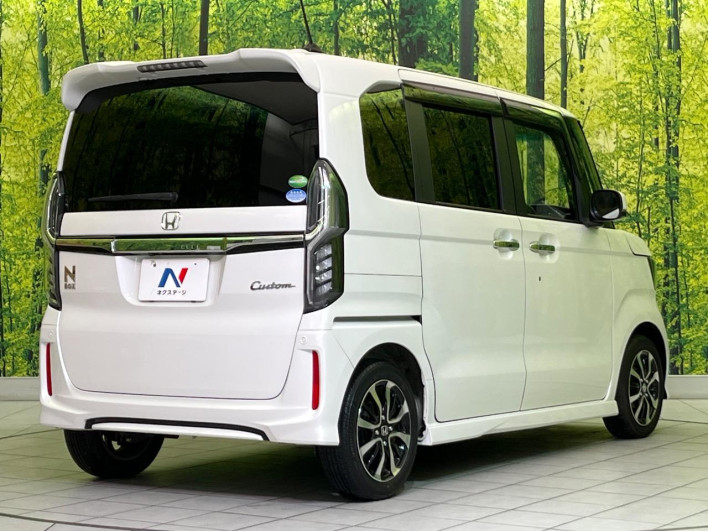 2019 Honda N-BOX CUSTOM DBA-JF3 (UW-69f6bc2ac079a)[8]