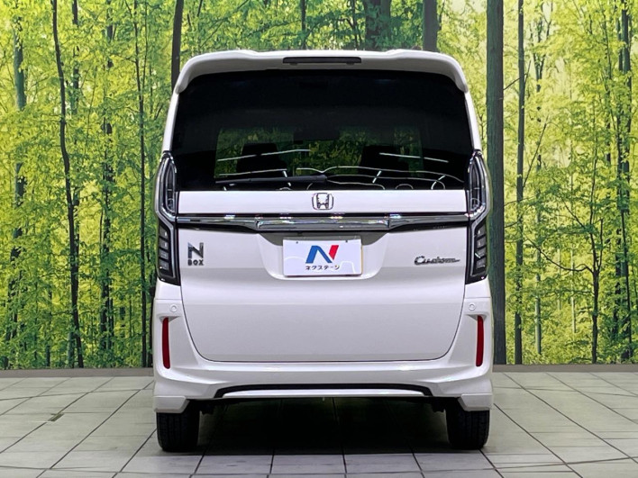 2018 Honda N-BOX CUSTOM DBA-JF3 (UW-69f6bc2d169af)[8]