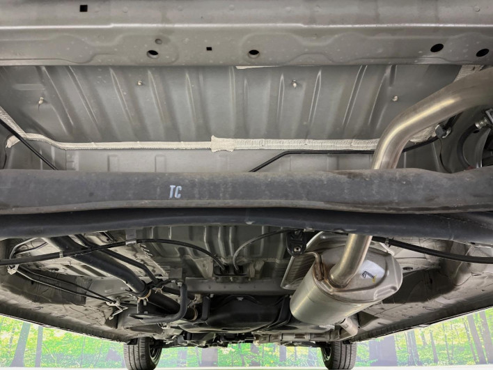 2018 Honda N-BOX CUSTOM DBA-JF3 (UW-69f6bc2d32368)[9]