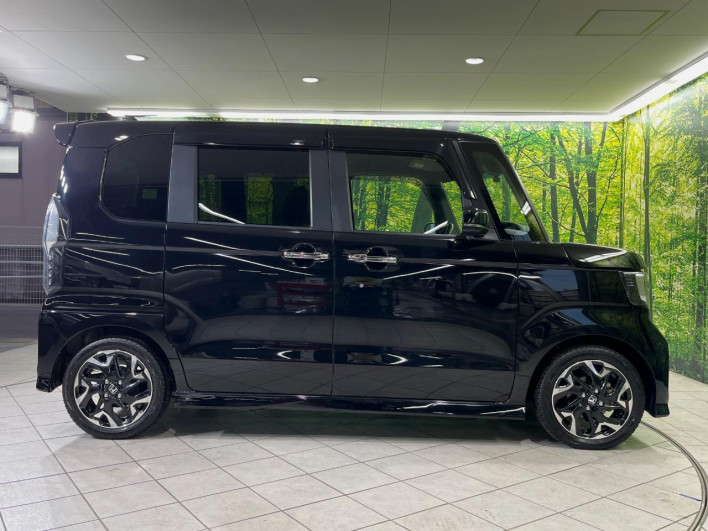 2018 Honda N-BOX CUSTOM DBA-JF3 (UW-69f6bc2d32368)[4]