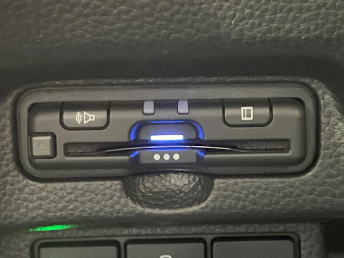 2021 Honda N-BOX CUSTOM 6BA-JF3 (UW-69f6bc2f65c79)[26]