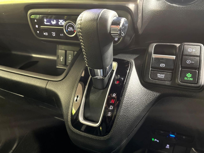 2023 Honda N-BOX CUSTOM 6BA-JF3 (UW-69f6bc2fe2a55)[12]