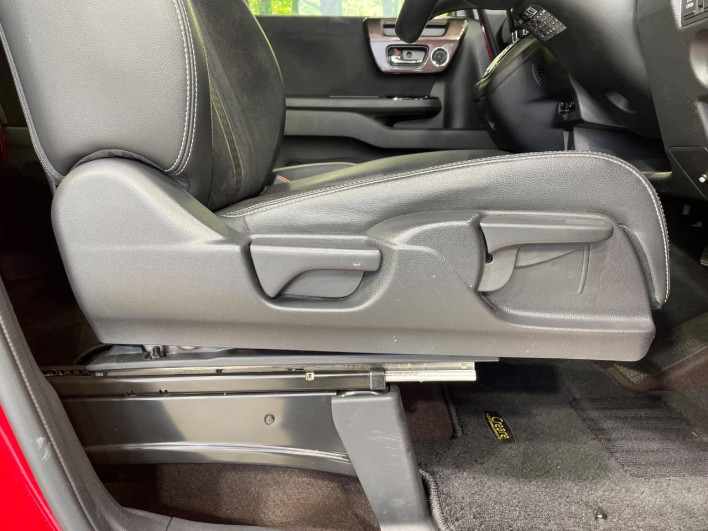 2019 Honda N-BOX CUSTOM DBA-JF4 (UW-69f6bc336115f)[21]