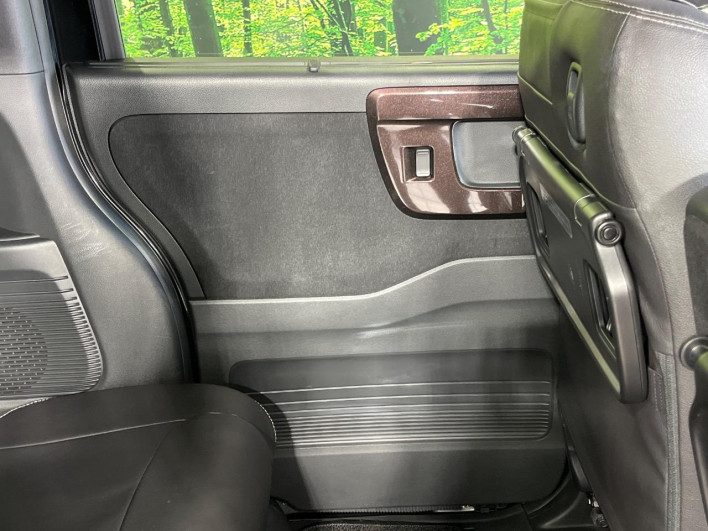 2019 Honda N-BOX CUSTOM DBA-JF4 (UW-69f6bc336f6b5)[7]