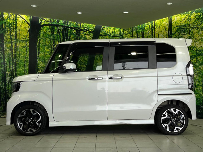 2019 Honda N-BOX CUSTOM DBA-JF4 (UW-69f6bc3406e08)[18]