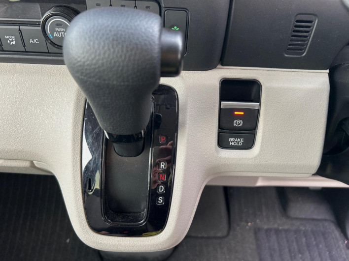 2024 Honda N-BOX 6BA-JF5 (UW-69f6bc372a5c2)[27]