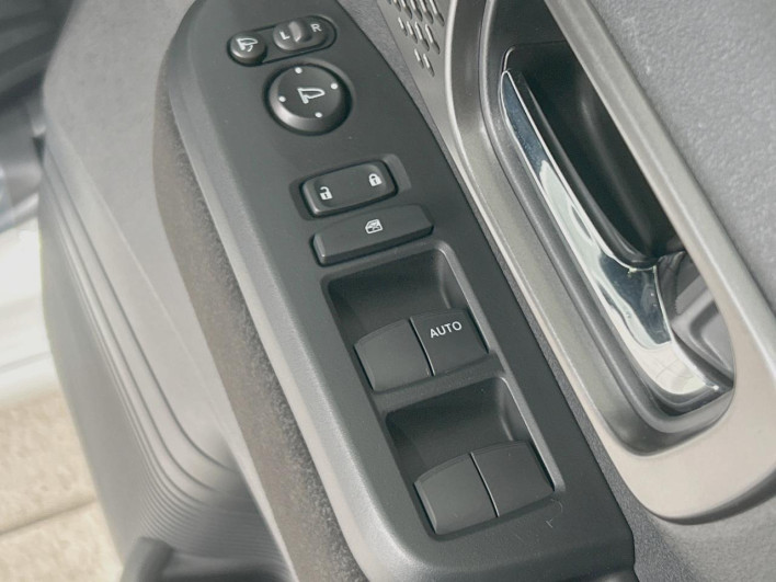 2025 Honda N-BOX CUSTOM 6BA-JF5 (UW-69f6bc3ad1cfa)[15]