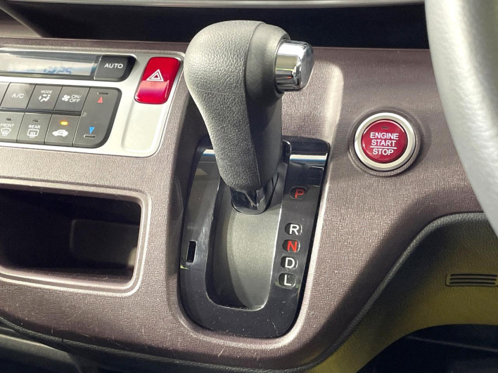 2013 Honda N-ONE DBA-JG1 (UW-69f6bc3c25bd5)[18]