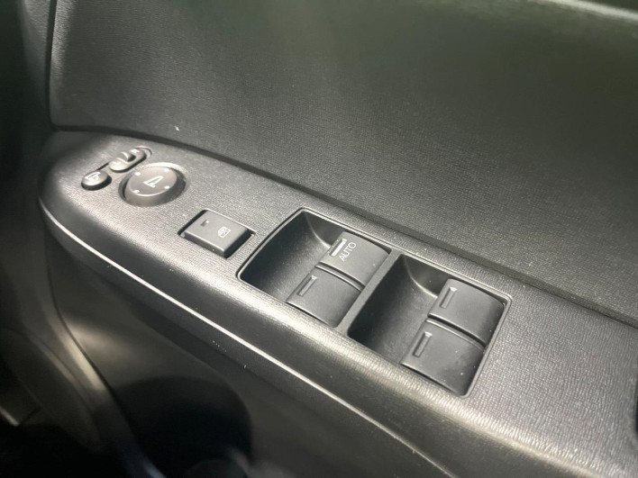 2015 Honda N-ONE DBA-JG1 (UW-69f6bc3d4ecfa)[29]