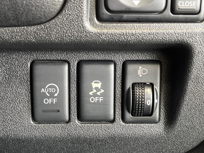 2016 Nissan March DBA-K13 (UW-69f6bc408ebda)[23]