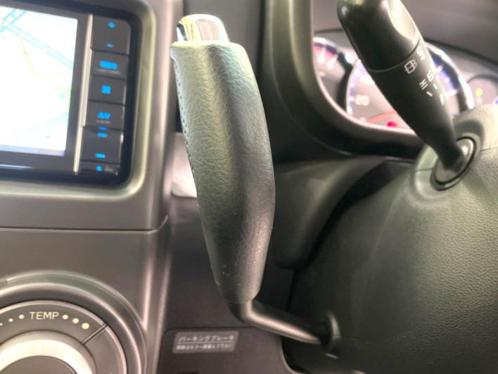 2012 Daihatsu Move Conte DBA-L575S (UW-69f6bc4ac79d7)[21]