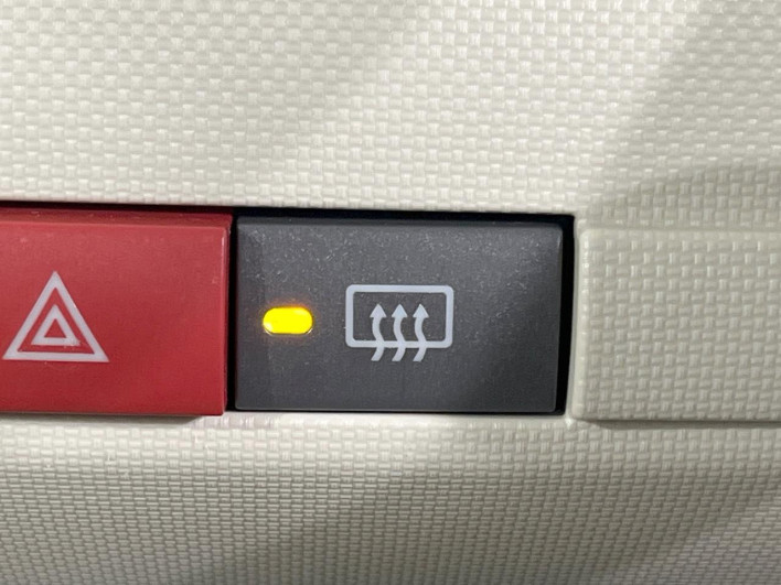 2017 Daihatsu Mira Cocoa DBA-L675S (UW-69f6bc4c9a8c4)[28]