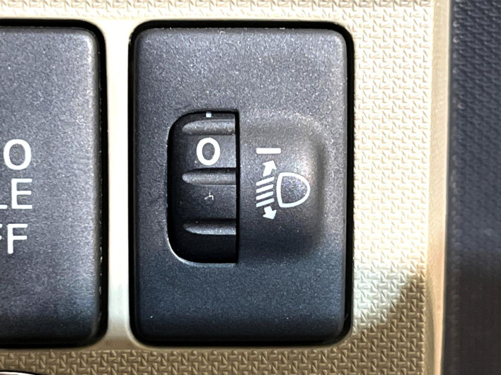 2012 Daihatsu Move DBA-LA110S (UW-69f6bc4cd26b3)[9]